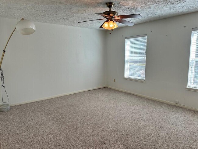 Foto del edificio - 10960 Bexley Dr