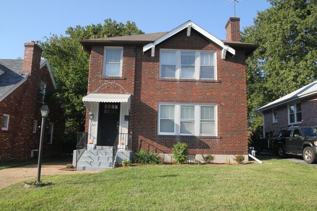 Building Photo - 7611 W Bruno Ave