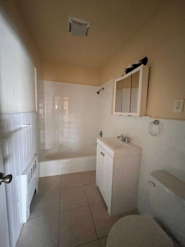 Foto del edificio - 97 Wilkinson Ave