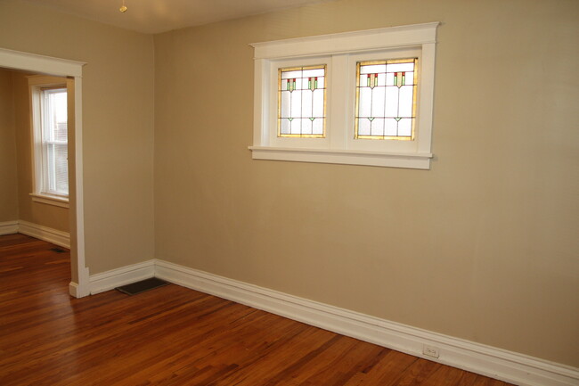 Building Photo - 6518 Clayton Ave