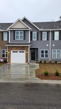 Building Photo - 1815 Fox Den Way