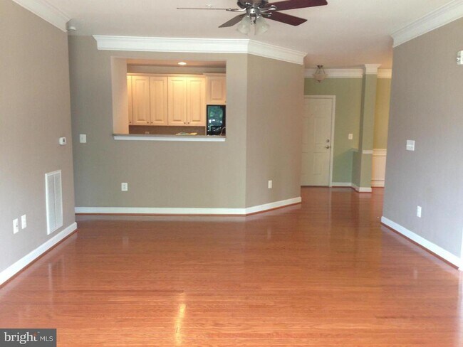 Foto del edificio - 621 Cobblestone Blvd