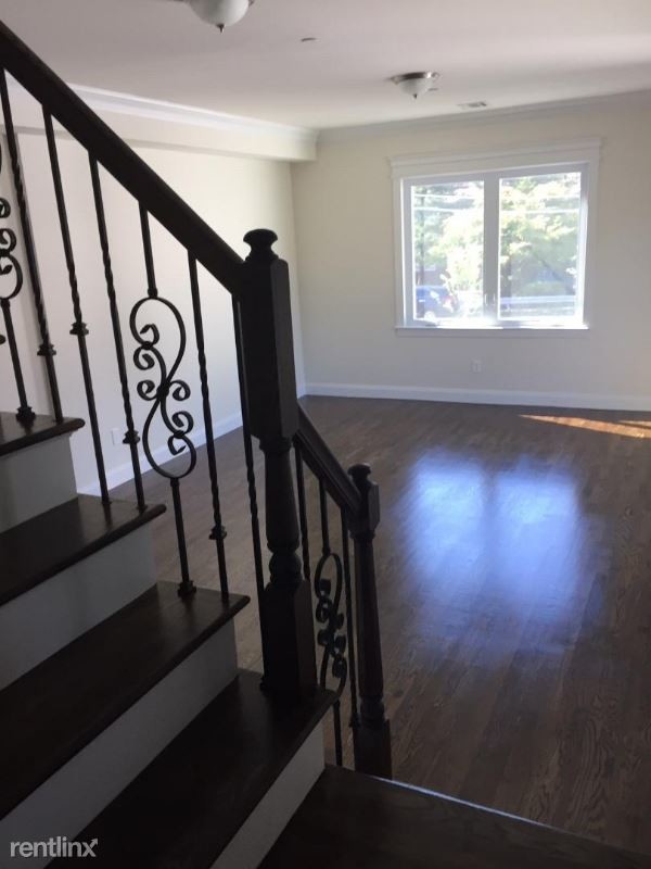 Foto del edificio - 3 br, 2.5 bath House - 3791 Amboy Rd