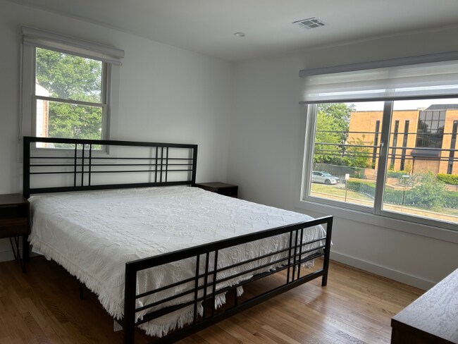 Foto del edificio - 39 Cedar Ave