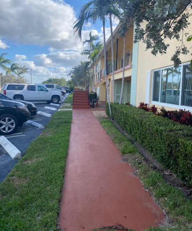 Foto del edificio - 2861 S. SEACREST BLVD APT 3C BOYNTON BEACH...