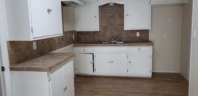Foto del edificio - Affordable 3 bedroom home COMING SOON!