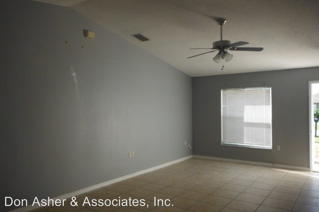 Building Photo - 3 br, 2 bath House - 634 Llama Drive