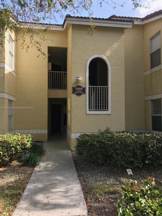 12950 Vista Isles Dr Unit 424, Plantation, FL 33325 Condo for Rent in