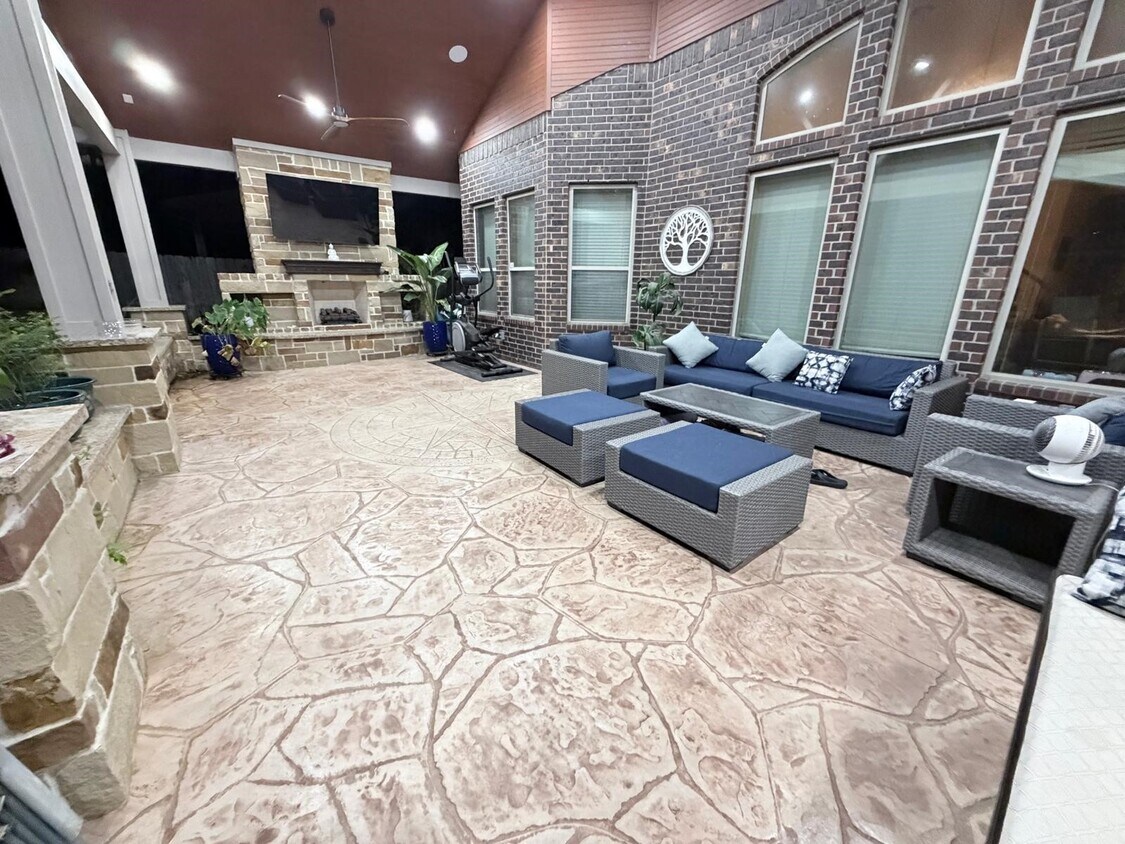 Foto principal - 4815 Ashley Hope Dr