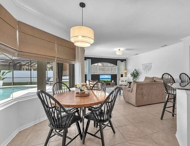 Building Photo - 5/3.5 Pool Home, Cul-de-Sac, large militar...
