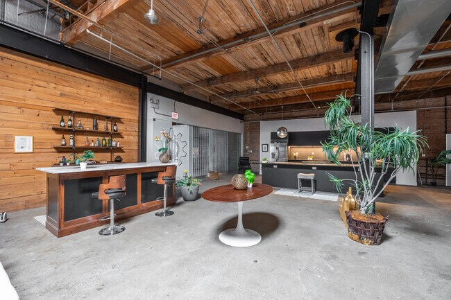 Foto del edificio - 3134 W Carroll Ave