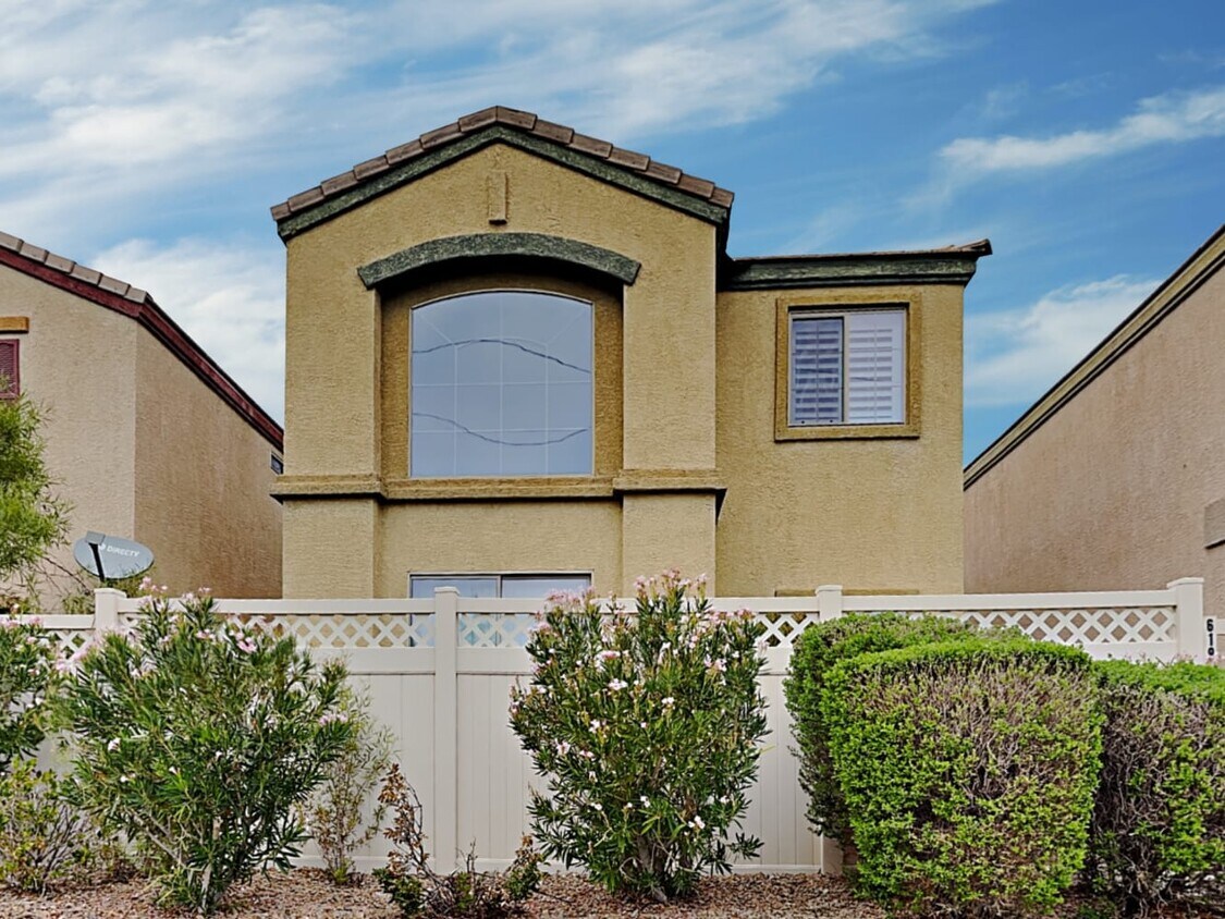 Primary Photo - 619 Desert Silk Ct