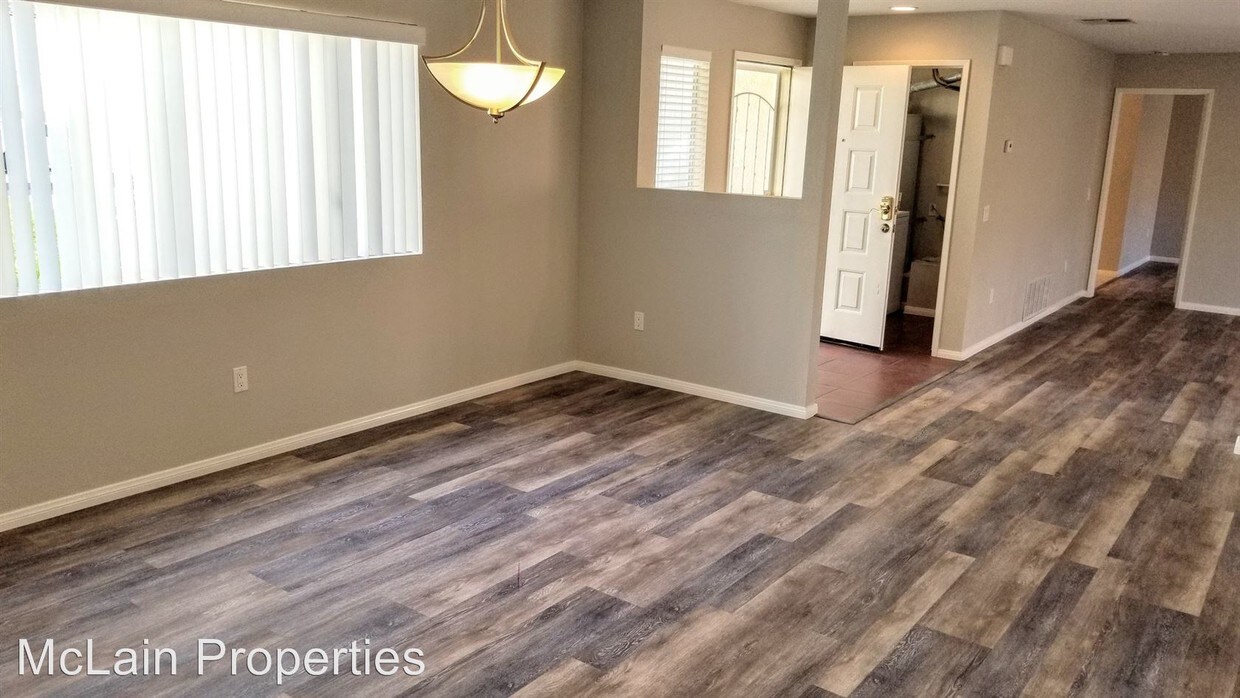 Foto principal - 3 br, 2 bath House - 1360 Palomar Pl