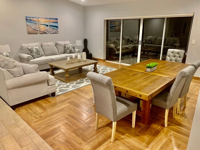 Foto del edificio - 4678 Pine Harrier Dr