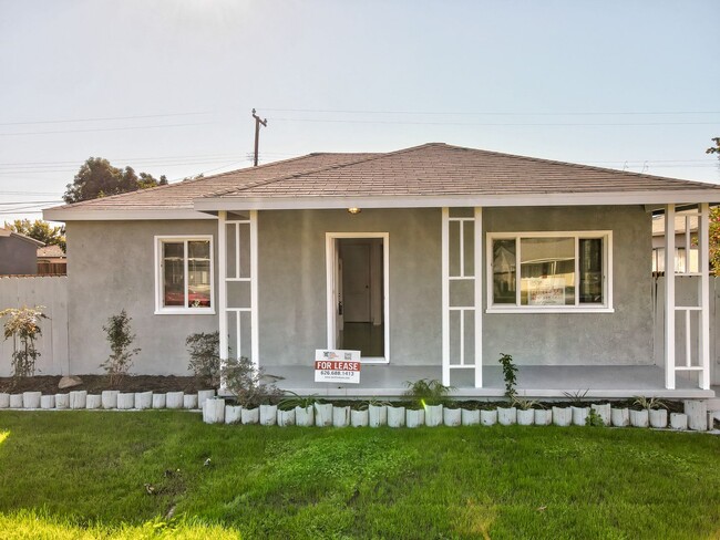 Foto del edificio - Single Family Home in Quiet Neighborhood.