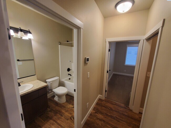 Building Photo - For Rent: Sage Crest Subdivision