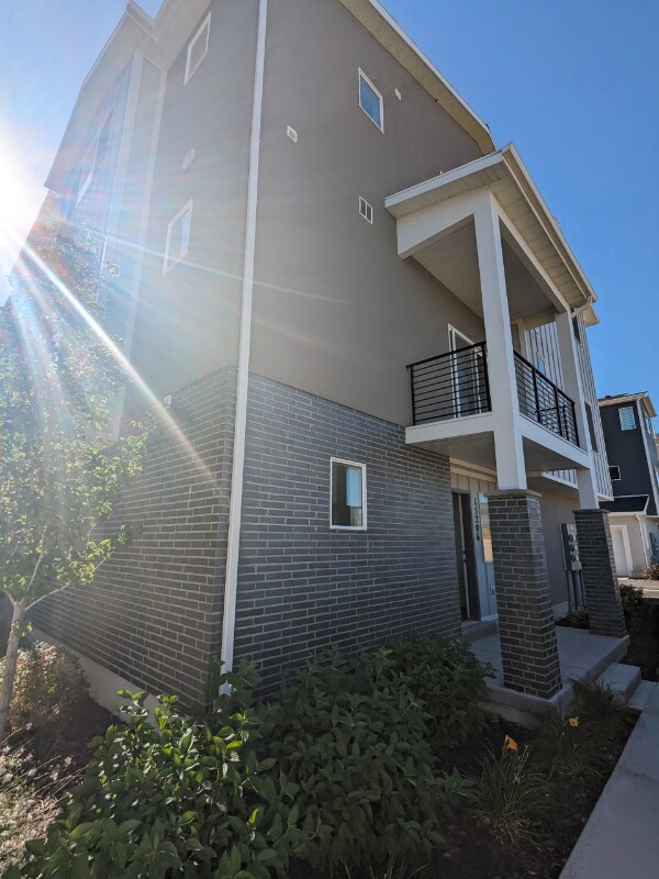 15206 S Wild Horse Wy, Bluffdale, UT 84065 Townhome Rentals in