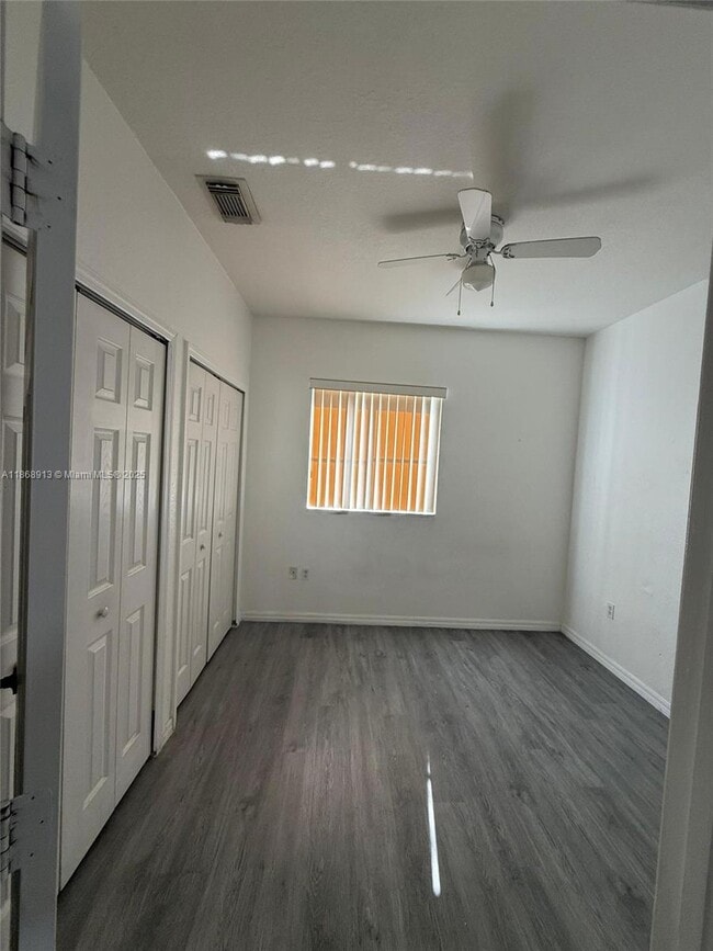 Foto del edificio - 8464 NW 107th Path