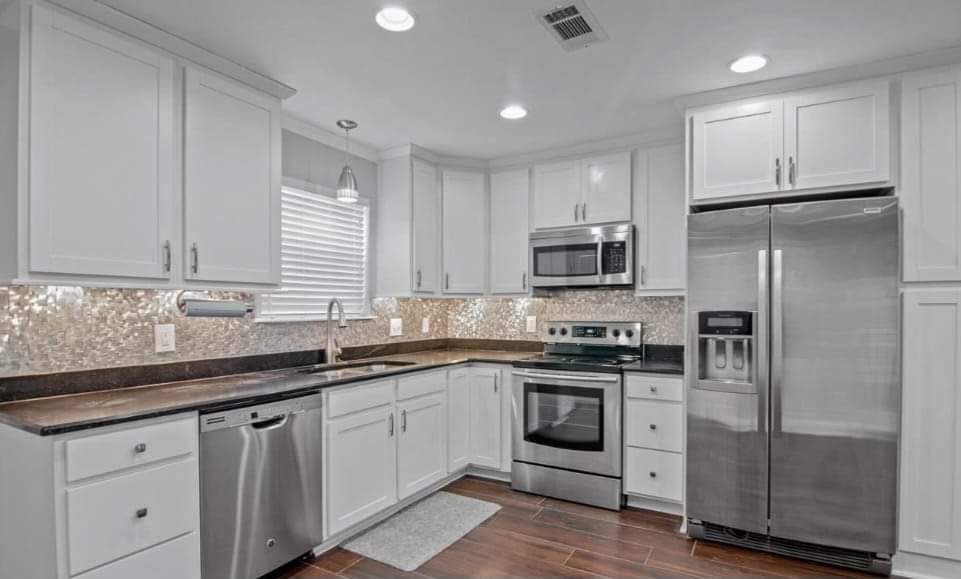 Primary Photo - 15859 Maison Orleans Ct