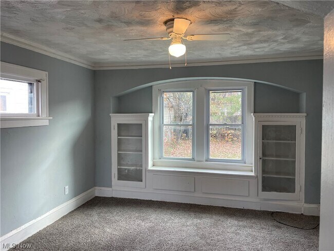 Building Photo - 13420 Saybrook Ave