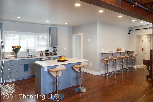 Foto del edificio - 2901 Channing Way