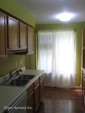 Foto del edificio - 1476 Ward St