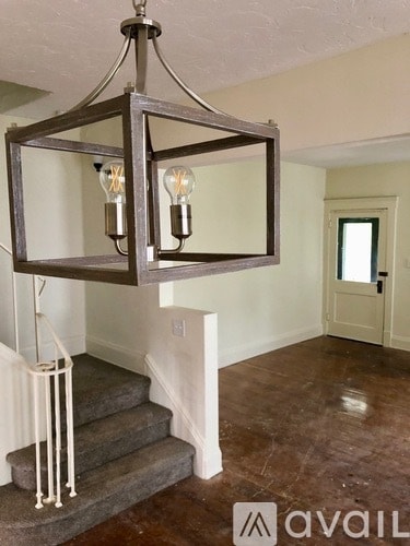 Building Photo - 2411 Woodmere Dr