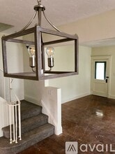 Building Photo - 2411 Woodmere Dr