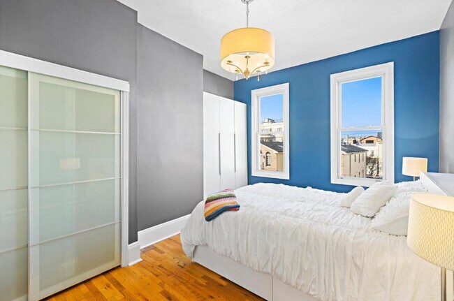 Building Photo - 244 Webster Ave