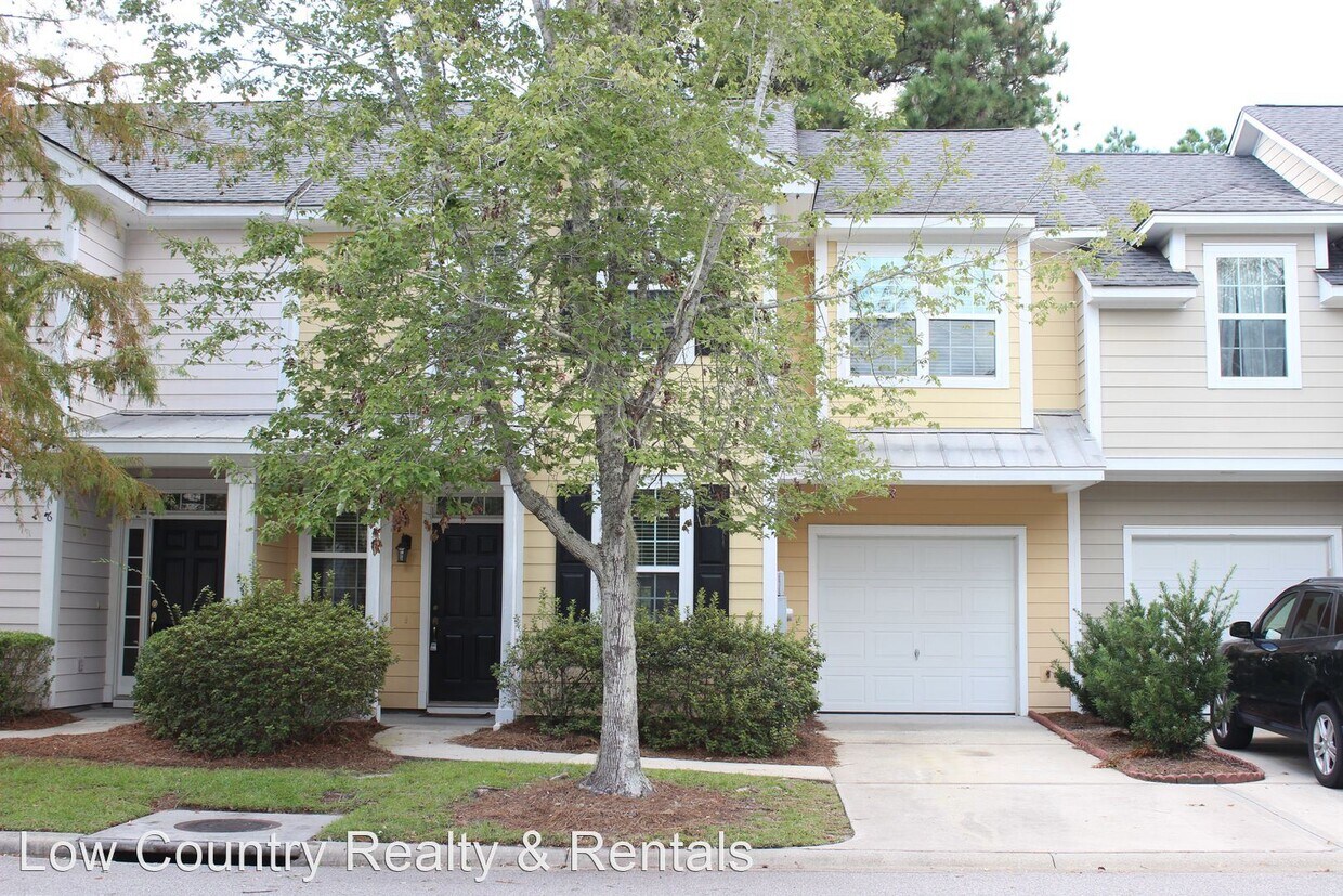 Foto principal - 3 br, 2.5 bath House - 4 Winterberry Lane