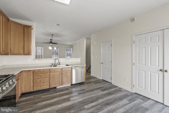 Building Photo - 25390 Shipley Terrace