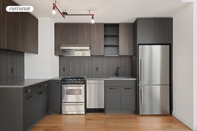 Building Photo - 54 Noll St