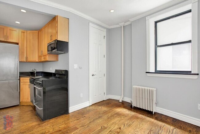 Foto del edificio - 330 E 35th St