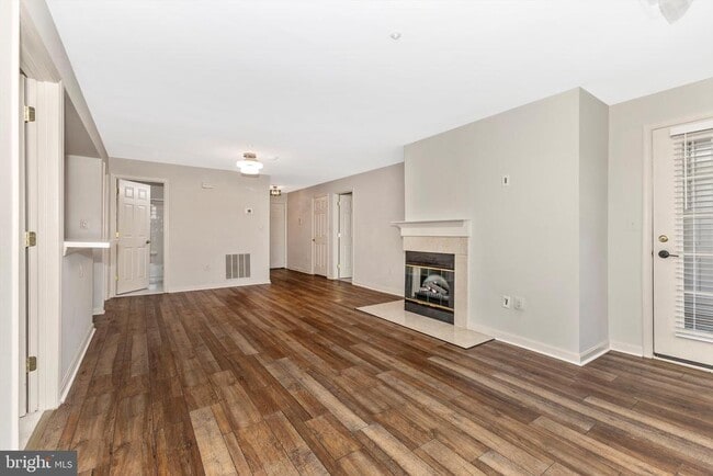 Foto del edificio - 214 Ridgepoint Pl