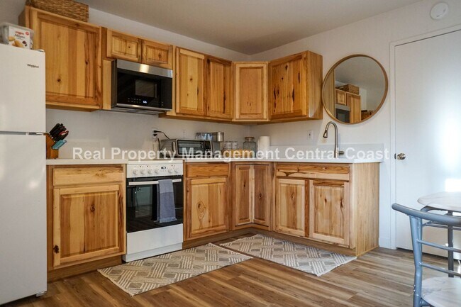 Foto del edificio - AVAILABLE NOW - Nice ADU in San Miguel Uti...