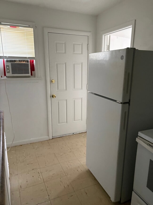 Photo - 1540 Standridge St (Memphis, TN) Apartment