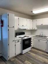 Building Photo - 8040 Huckleberry St