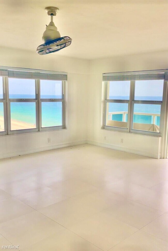 Building Photo - 2 br, 2 bath Condo - 3700 Galt Ocean Dr Ap...