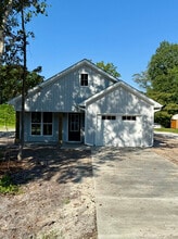 Building Photo - 306 Bynum Ave