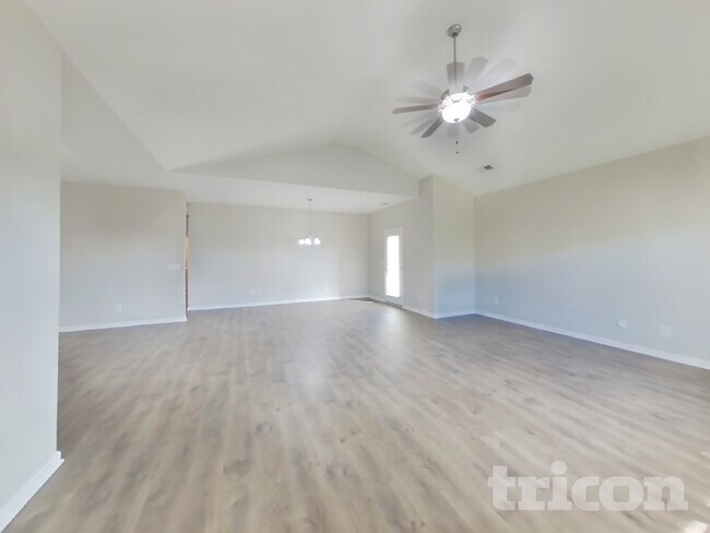 Building Photo - 710 W Coker Way