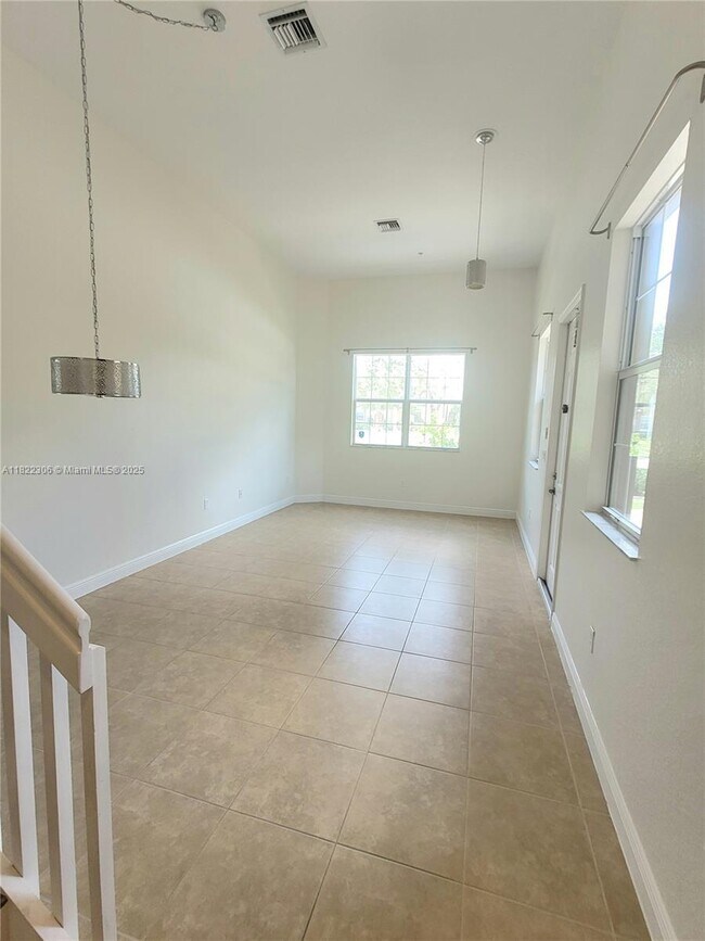 Foto del edificio - 1430 SW 147th Ter