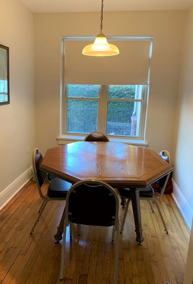 Building Photo - 148 Campbell Ave