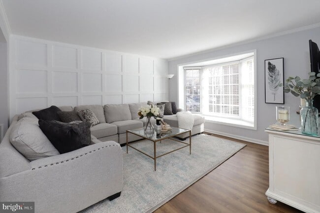 Foto del edificio - 7480 Adams Park Ct