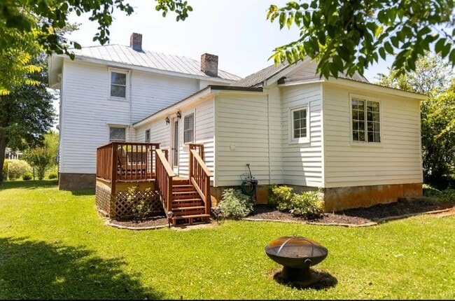 Foto del edificio - 614 Norwood St