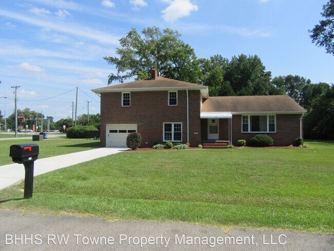 Foto del edificio - 4 br, 2 bath House - 105 Red Oak Trail