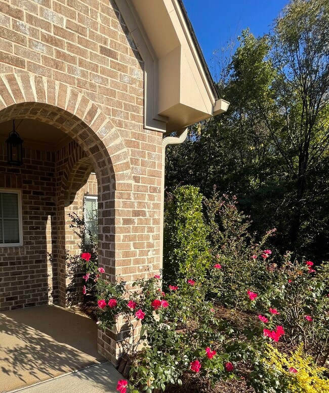 Building Photo - 913 Shelby Farms Cir