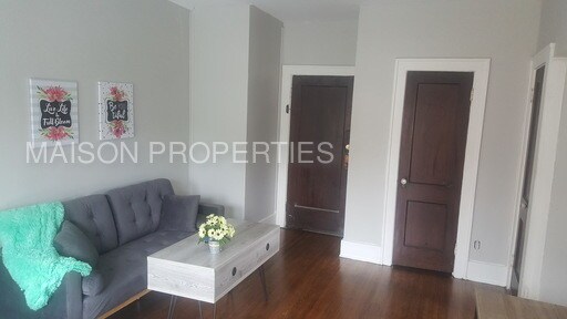 Building Photo - 49 Troup St