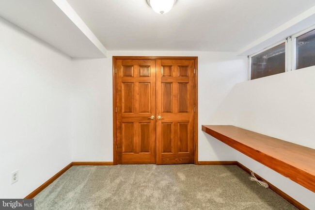 Foto del edificio - 11823 Chapman Rd