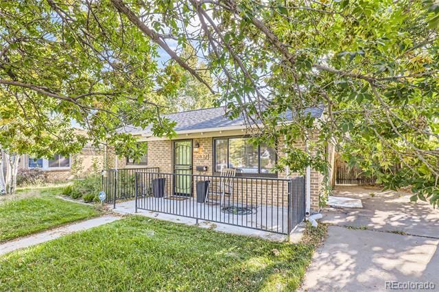 Foto del edificio - 2832 Pontiac St