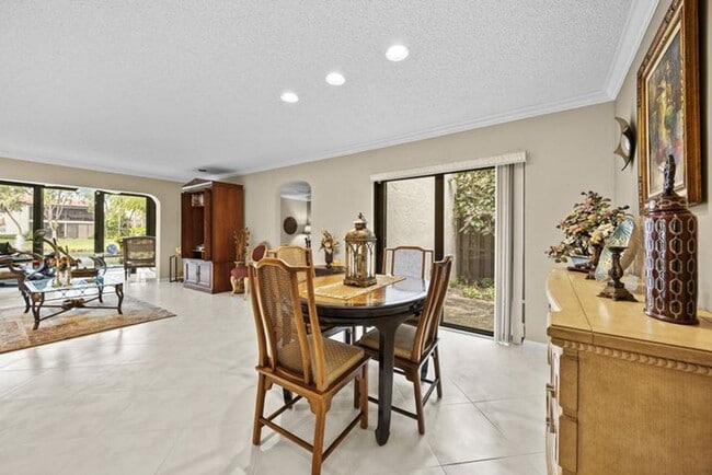 Foto del edificio - 21691 Tall Palm Cir